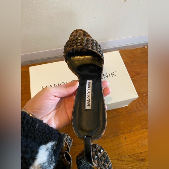 Manolo Blahnik slingback leopard print heels with ankle cuff! Size 35 - Picture 5 of 9